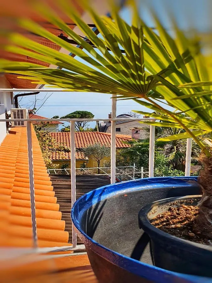 Apartment Luna II With Seaview Lovran